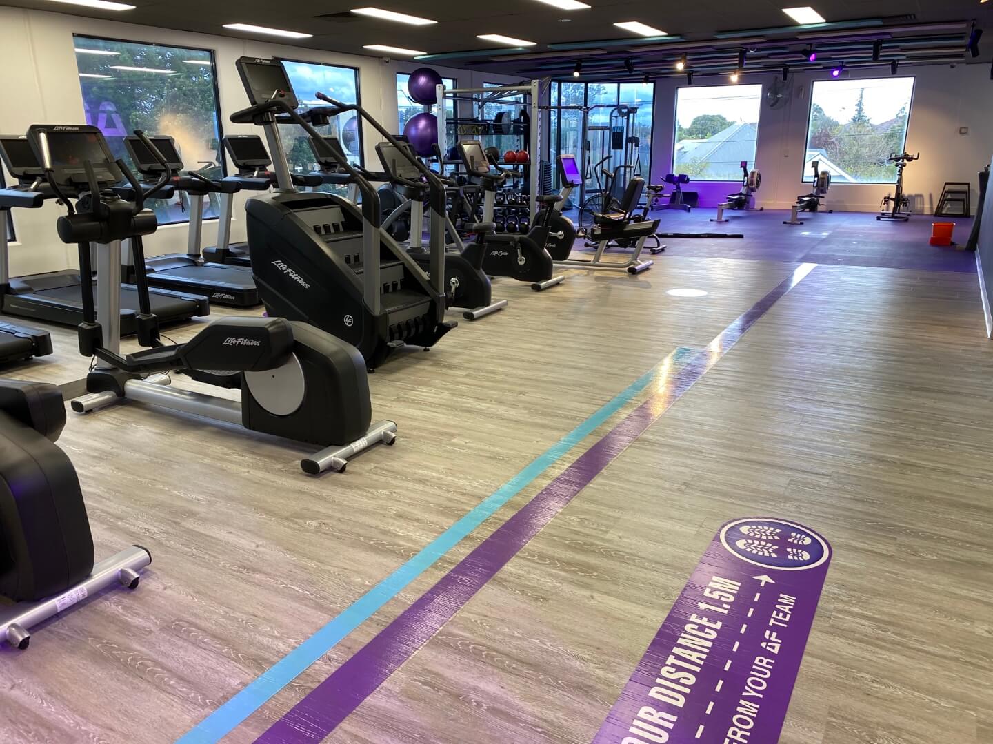 Anytime Fitness 03